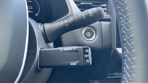 Renault Captur techno Eco-G 100cv (74 kW)