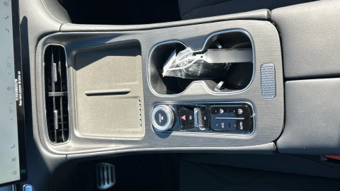 EBRO S800 1.6 TGDI Luxury 7 DCT