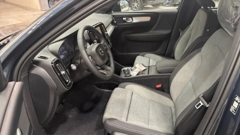 Volvo XC40 B3 G Core Auto 120 kW (163 CV)