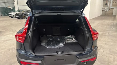 Volvo XC40 B3 G Core Auto 120 kW (163 CV)