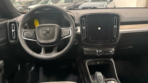 Volvo XC40 B3 G Core Auto 120 kW (163 CV)