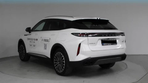 Omoda 9 OMODA 9 1.5 TGDI SHS PREMIUM DHT 5P