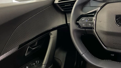 Peugeot 2008 Active Puretech 100 S&S 6 Vel. MAN