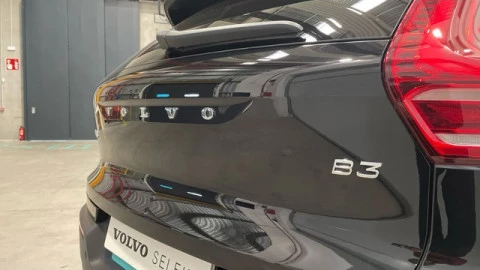 Volvo XC40 B3 G Core Auto 120 kW (163 CV)