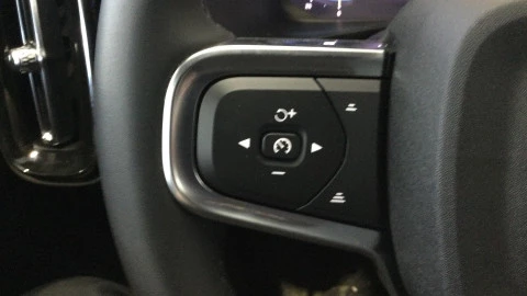 Volvo XC40 Recharge Twin Eléctrico Plus Auto AWD