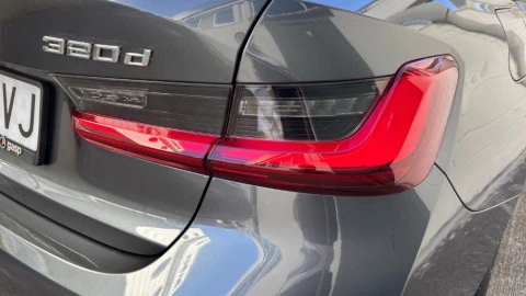 BMW Serie 3 320d Sport Line