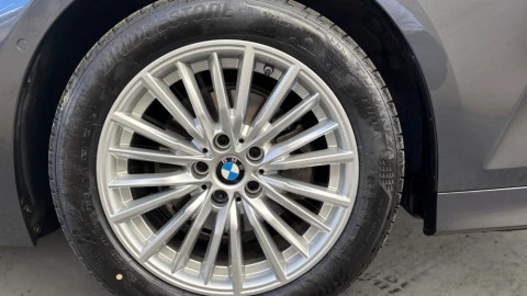 BMW Serie 3 320d Sport Line