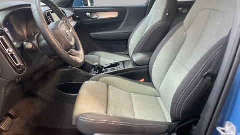 Volvo XC40 2.0 B3 G Core Auto