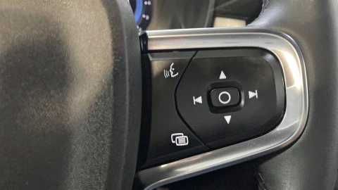 Volvo XC40 2.0 B3 G Core Auto