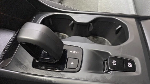 Volvo XC40 2.0 B3 G Core Auto