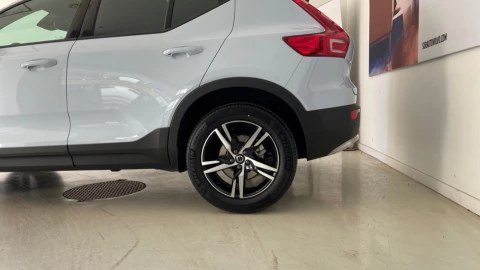 Volvo XC40 2.0 B3 G Core Auto