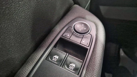 Renault Clio Intens Blue dCi 74kW (100CV)