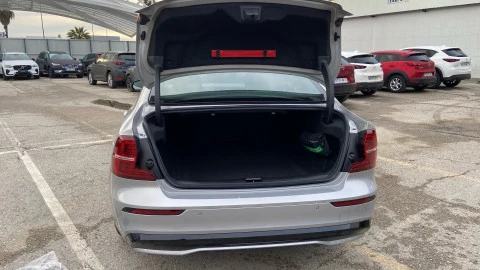 Volvo S60 B4(G) FWD Plus Dark Auto