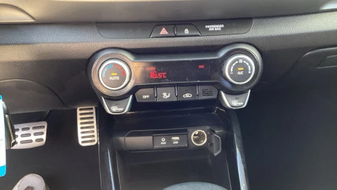 Kia Stonic 1.0 T-GDi 88kW (120CV) Black Edition DCT