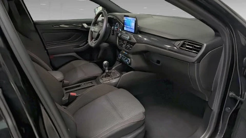 Ford Focus  1.0 Ecoboost ST Line 125