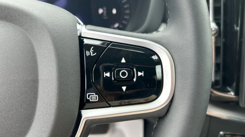 Volvo XC60 B5 G MHEV Core AWD Auto 184 kW (250 CV)