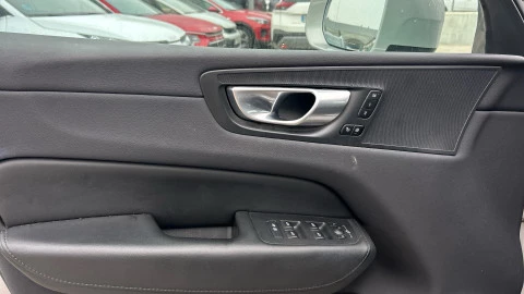 Volvo XC60 2.0 B4 G Plus Bright Auto