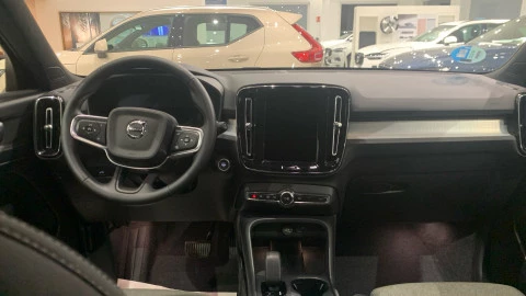 Volvo XC40 2.0 B3 G Core Auto