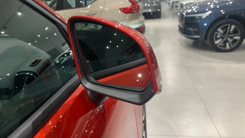 Volvo XC40 2.0 B3 G Core Auto