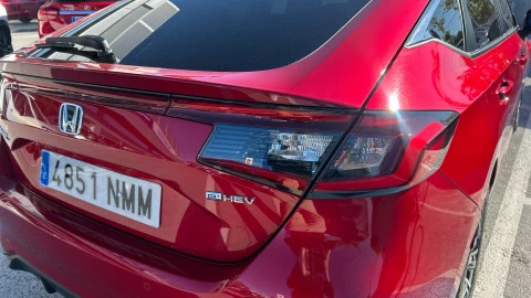 Honda Civic 2.0 i-MMD Elegance CVT