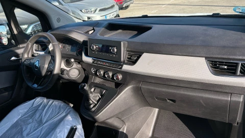 Renault Kangoo Furgón L1 1.3 TCe 96kW Ábrete Sésamo por Ren.