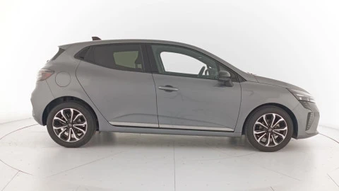 Renault Clio Techno TCe 90 (67kw)