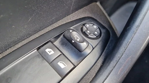 Peugeot 2008 Style 1.6 BlueHDi 73KW (100CV)