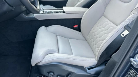 Volvo XC90 2.0 B5 Gasolina AWD Plus Bright Auto