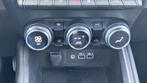 Renault Clio Techno E-Tech full hybrid 145 (103kw)