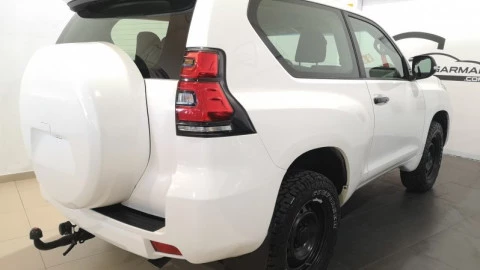 Toyota Land Cruiser 2.8 D-4D GX