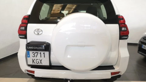 Toyota Land Cruiser 2.8 D-4D GX