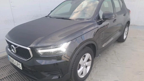 Volvo XC40 1.5 T2 Momentum Core