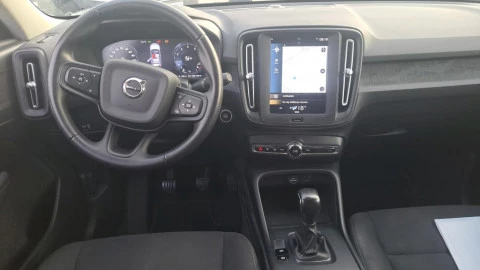 Volvo XC40 1.5 T2 Momentum Core