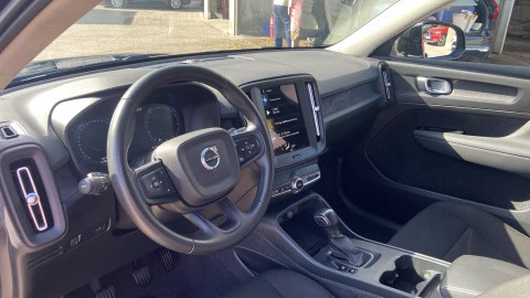 Volvo XC40 1.5 T2 Momentum Core