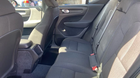 Volvo XC40 1.5 T2 Momentum Core