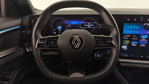 Renault Espace Techno E-Tech Hybrid Renault Espace Techno E-Tech Hybrid