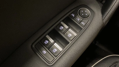 Renault Captur  E-TECH Hibrido Enchufable Zen 117kW