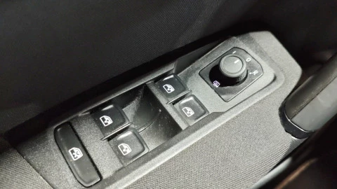 Volkswagen Touran Business 2.0 TDI 90kW (122CV)