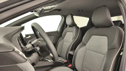 Renault Clio Techno TCe 90 (67kw)