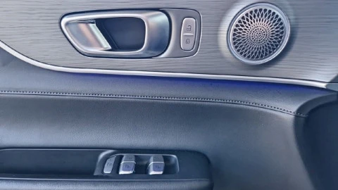 EBRO S800 1.6 TGDI Luxury 7 DCT