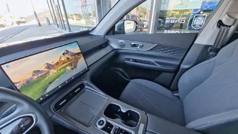 EBRO S800 1.6 TGDI Luxury 7 DCT