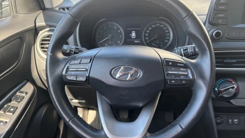 Hyundai Kona Essence 2WD