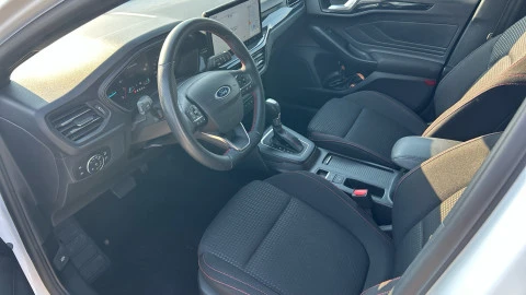 Ford Focus 1.0 Ecoboost MHEV 114kW ST-Line Auto