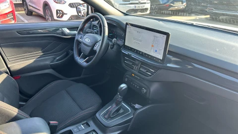 Ford Focus 1.0 Ecoboost MHEV 114kW ST-Line Auto