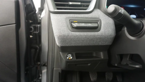 Renault Clio techno Eco-G 100cv (74kW)