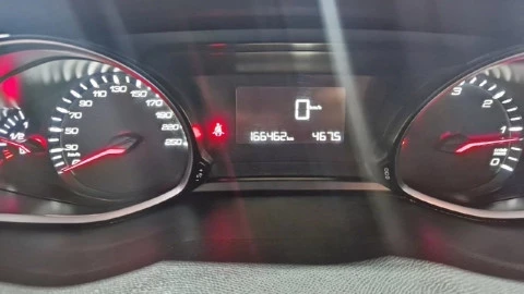 Peugeot 308 5p Access 1.6 BlueHDi 73KW (100CV)