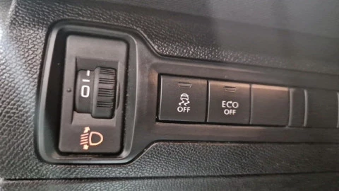 Peugeot 308 5p Access 1.6 BlueHDi 73KW (100CV)