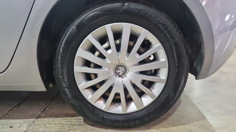 Peugeot 308 5p Access 1.6 BlueHDi 73KW (100CV)