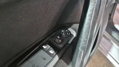 Peugeot 308 5p Access 1.6 BlueHDi 73KW (100CV)