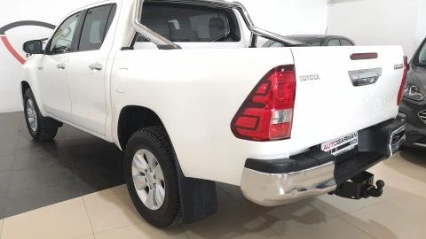 Toyota Hilux Hilux 2.4 D4D Cabina Doble VX